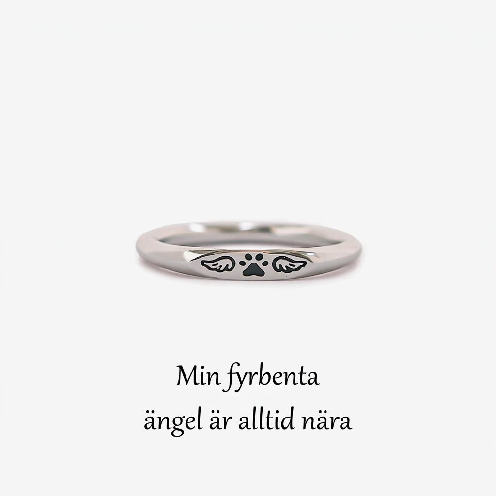 Minnesgåva – Ringen ”Min fyrbenta ängel är alltid nära” (med liten tass och vingar)